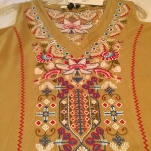 Cold shoulder embroidery Top